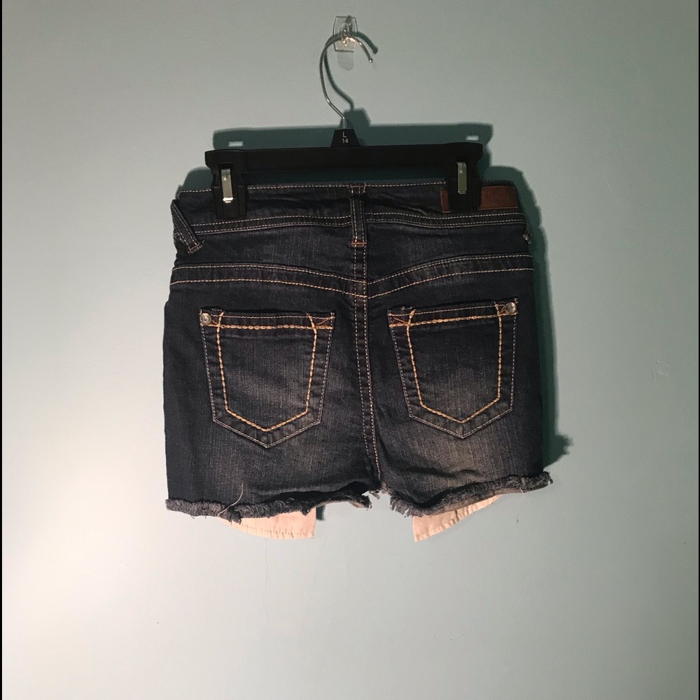 Wallflower Shorts - Picture 2 of 5